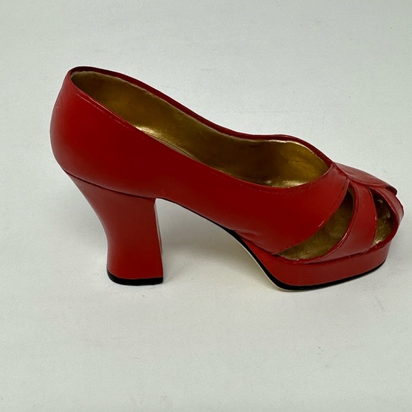 Vintage Just The Right Shoe by Raine New In Box 1998 Ravishing Red 25001 B6 - Picture 2 of 7